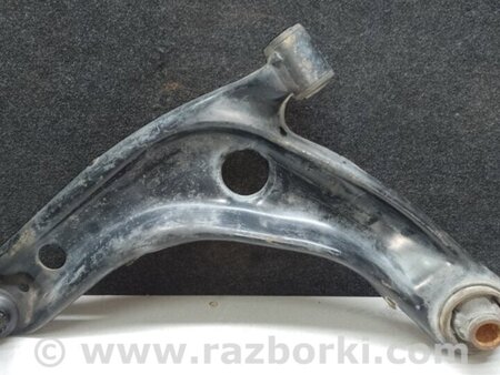 ФОТО Рычаг передний нижний для Toyota Prius Plus (11-14) Киев