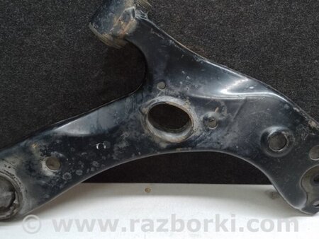 ФОТО Рычаг передний нижний для Toyota Prius 30 (09-17) Киев