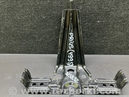 ФОТО Полка аккумулятора для Toyota Prius 30 (09-17) Киев