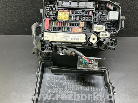 ФОТО Блок предохранителей для Toyota Prius 30 (09-17) Киев