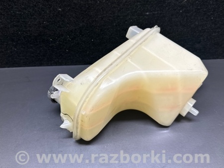ФОТО Расширительный бачок для Toyota Prius 30 (09-17) Киев