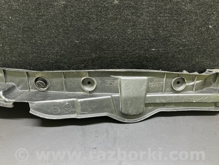 ФОТО Пыльник крыла для Toyota Prius 30 (09-17) Киев
