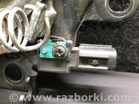 ФОТО Замок капота для Toyota Prius 30 (09-17) Киев