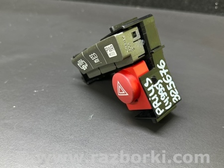ФОТО Кнопка аварийки для Toyota Prius 30 (09-17) Киев
