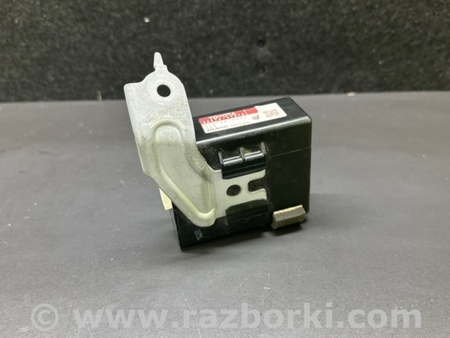 ФОТО Блок электронный для Toyota Prius 30 (09-17) Киев