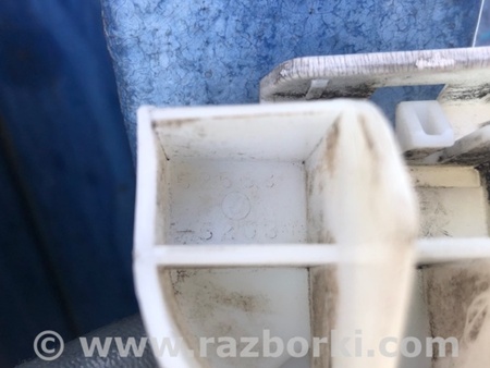 ФОТО Кронштейн бампера для Toyota Prius Plus (11-14) Киев