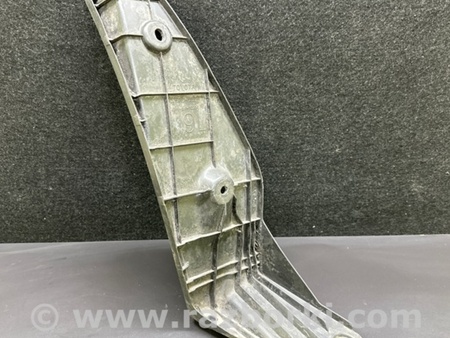 ФОТО Подкрылок для Toyota Prius Plus (11-14) Киев