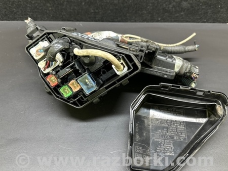 ФОТО Блок предохранителей для Toyota Prius Plus (11-14) Киев
