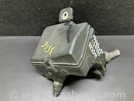 ФОТО Блок предохранителей для Toyota Prius Plus (11-14) Киев