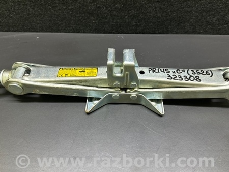 ФОТО Домкрат для Toyota Prius Plus (11-14) Киев