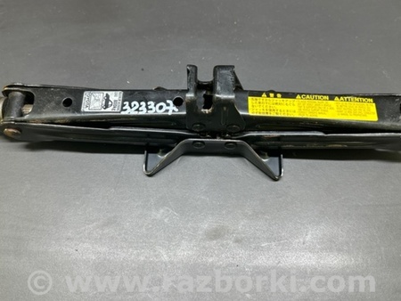 ФОТО Домкрат для Toyota Prius Plus (11-14) Киев