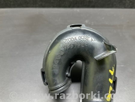 ФОТО Патрубок воздушного фильтра для Toyota Prius Plus (11-14) Киев