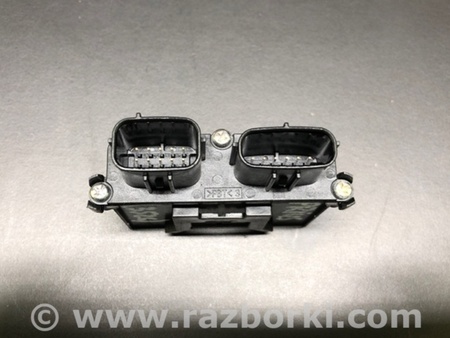 ФОТО Блок электронный для Toyota Prius Plus (11-14) Киев