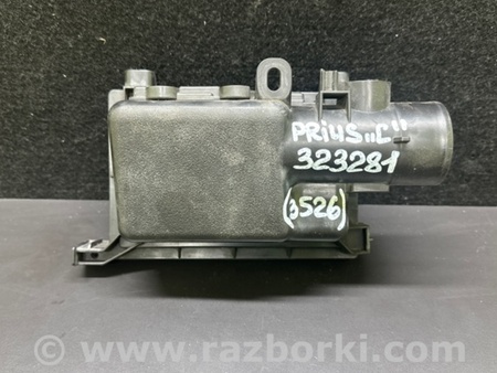 ФОТО Крышка корпуса воздушного фильтра для Toyota Prius Plus (11-14) Киев
