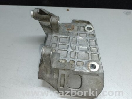 ФОТО Кронштейн генератора для Porsche Cayenne Type 958 (10-18) Киев