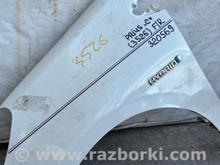 ФОТО Крыло переднее для Toyota Prius Plus (11-14) Киев
