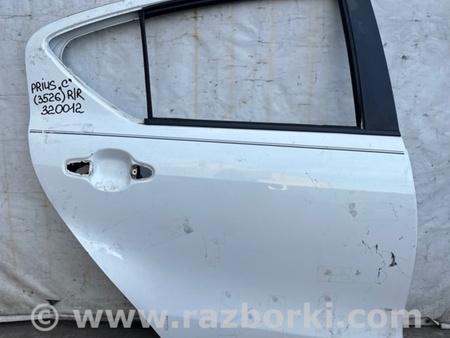 ФОТО Дверь для Toyota Prius Plus (11-14) Киев