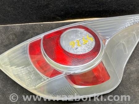 ФОТО Фонарь задний наружный для Toyota Prius Plus (11-14) Киев