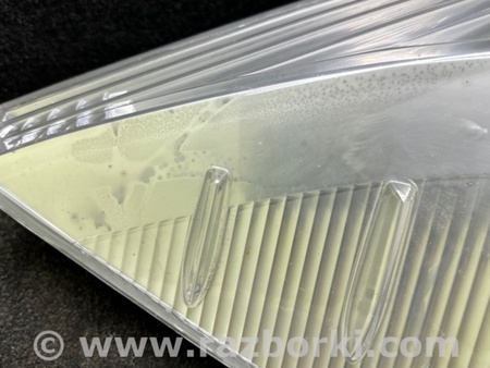 ФОТО Фонарь задний наружный для Toyota Prius Plus (11-14) Киев