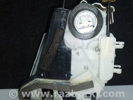 ФОТО Замок двери для Toyota Prius 30 (09-17) Киев