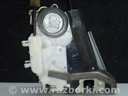 ФОТО Замок двери для Toyota Prius 30 (09-17) Киев