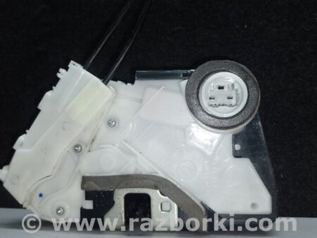 ФОТО Замок двери для Toyota Prius 30 (09-17) Киев