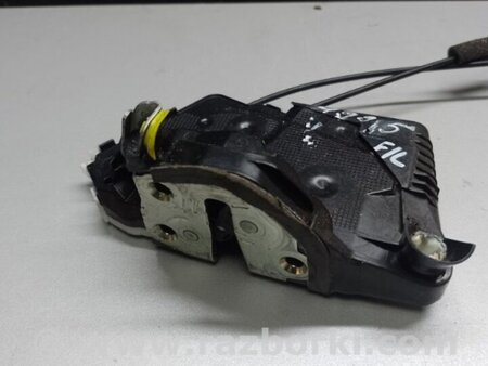 ФОТО Замок двери для Toyota Prius 30 (09-17) Киев