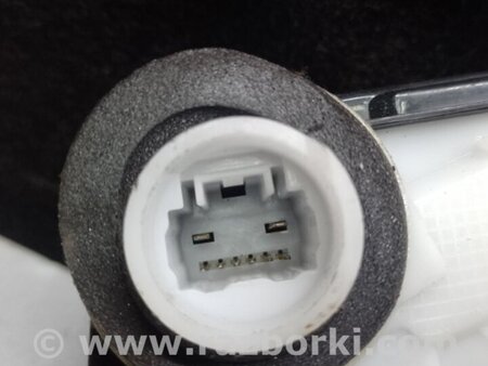 ФОТО Замок двери для Toyota Prius 30 (09-17) Киев