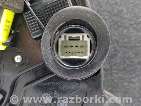 ФОТО Замок двери для Toyota Prius Plus (11-14) Киев