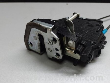 ФОТО Замок двери для Toyota Prius Plus (11-14) Киев