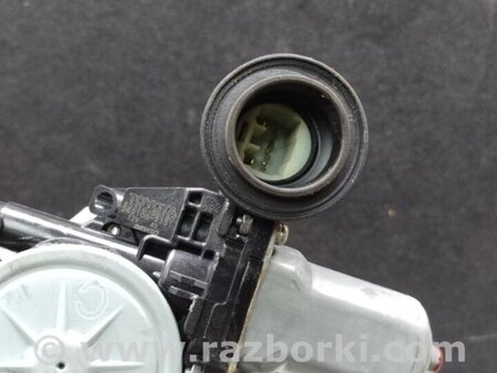 ФОТО Стеклоподъемник для Toyota Prius Plus (11-14) Киев