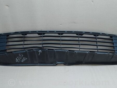 ФОТО Решетка переднего бампера для Toyota Prius Plus (11-14) Киев