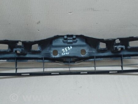 ФОТО Решетка радиатора для Toyota Prius Plus (11-14) Киев