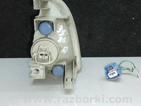 ФОТО Указатель поворота для Toyota Prius Plus (11-14) Киев