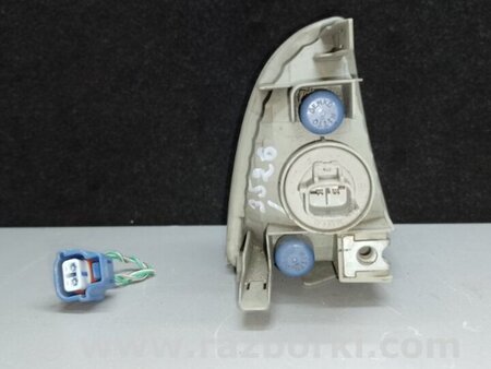ФОТО Указатель поворота для Toyota Prius Plus (11-14) Киев