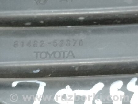 ФОТО Заглушка ПТФ для Toyota Prius Plus (11-14) Киев