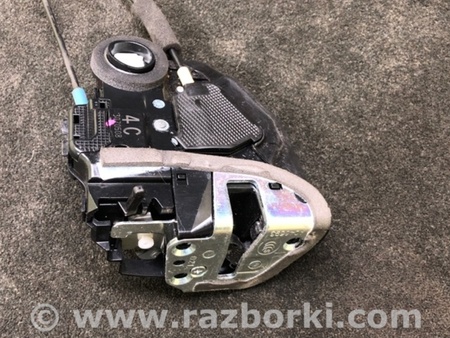ФОТО Замок двери для Toyota Prius Plus (11-14) Киев