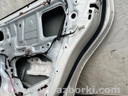 ФОТО Дверь для Toyota Prius Plus (11-14) Киев