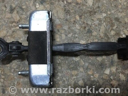 ФОТО Ограничитель двери для Toyota Prius Plus (11-14) Киев