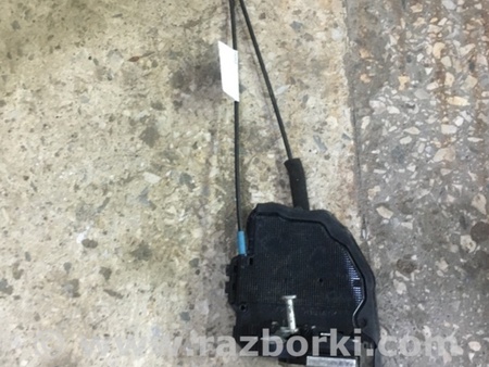 ФОТО Замок двери для Toyota Prius Plus (11-14) Киев
