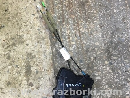 ФОТО Замок двери для Toyota Prius Plus (11-14) Киев