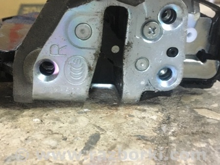 ФОТО Замок двери для Toyota Prius Plus (11-14) Киев