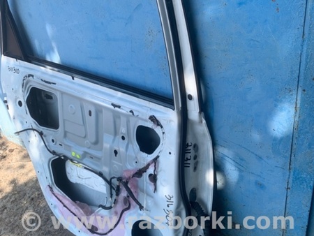 ФОТО Дверь для Toyota Prius Plus (11-14) Киев