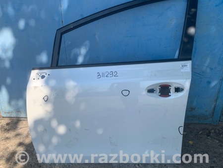 ФОТО Дверь для Toyota Prius Plus (11-14) Киев
