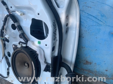 ФОТО Дверь для Toyota Prius Plus (11-14) Киев