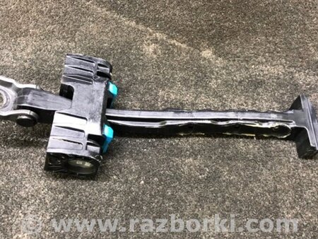 ФОТО Ограничитель двери для Porsche Cayenne Type 958 (10-18) Киев