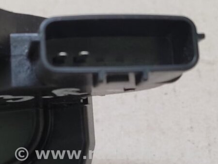ФОТО Замок двери для Nissan Versa B17 Киев