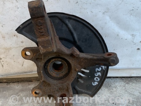 ФОТО Кулак поворотный для Nissan Versa B17 Киев