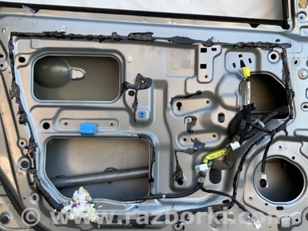 ФОТО Дверь для Nissan Versa B17 Киев