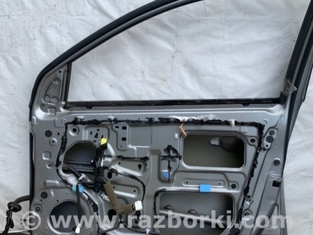 ФОТО Дверь для Nissan Versa B17 Киев